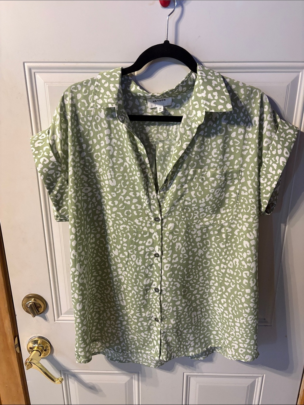 Heyson Sage Green Leopard-Print Button Down Shirt Size Large